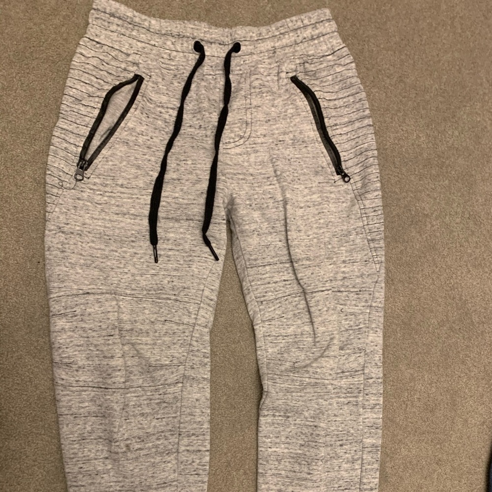Men’s jogger sweatpants